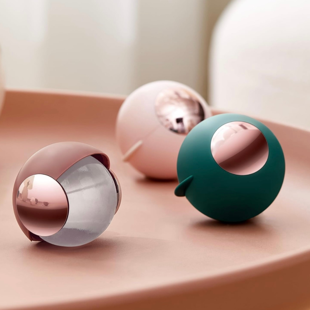 Lintfree™ Reusable Clothes Lint Remover Ball Roller