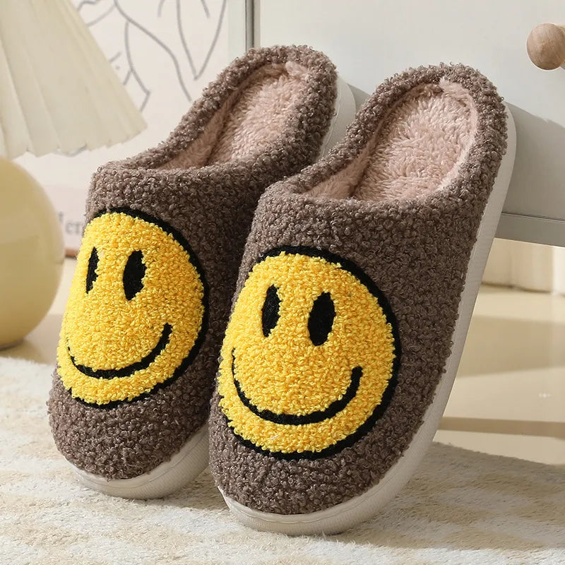 Pantuflas acogedoras y peludas de felpa