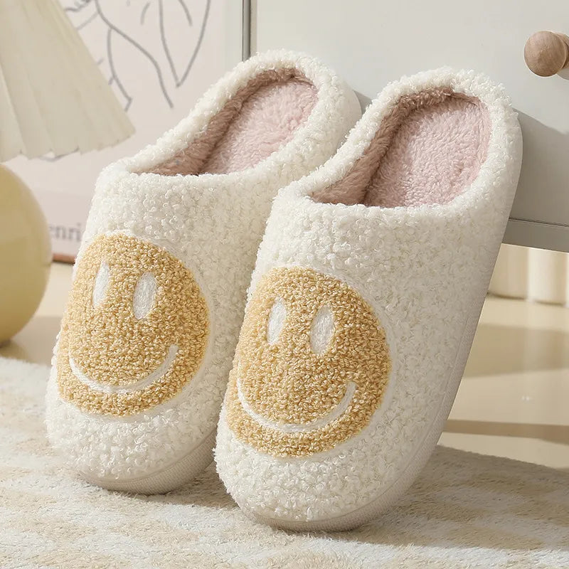 Pantuflas acogedoras y peludas de felpa