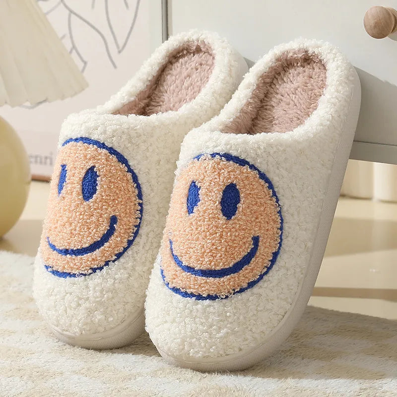 Pantuflas acogedoras y peludas de felpa