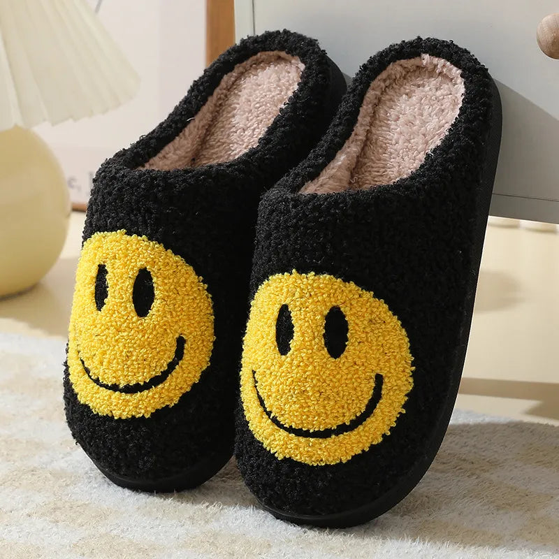 Pantuflas acogedoras y peludas de felpa