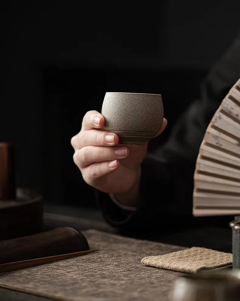 Taza de té de cerámica hecha a mano de estilo japonés Jingdao